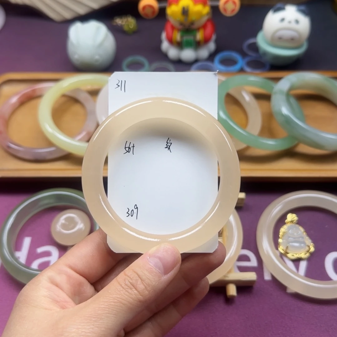 石英质玉手镯未镶嵌311