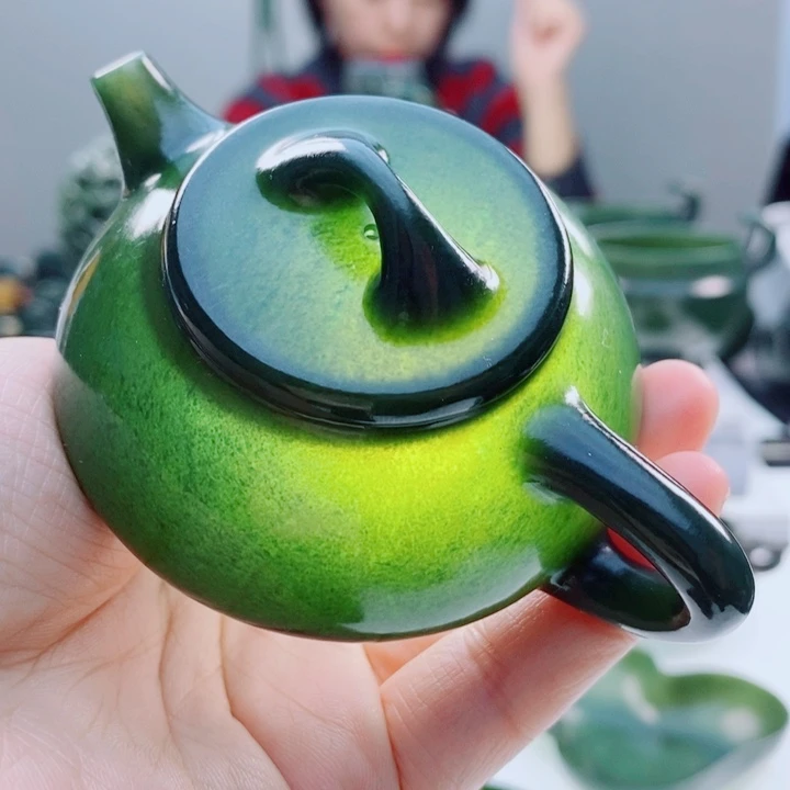 和田玉未镶嵌把件