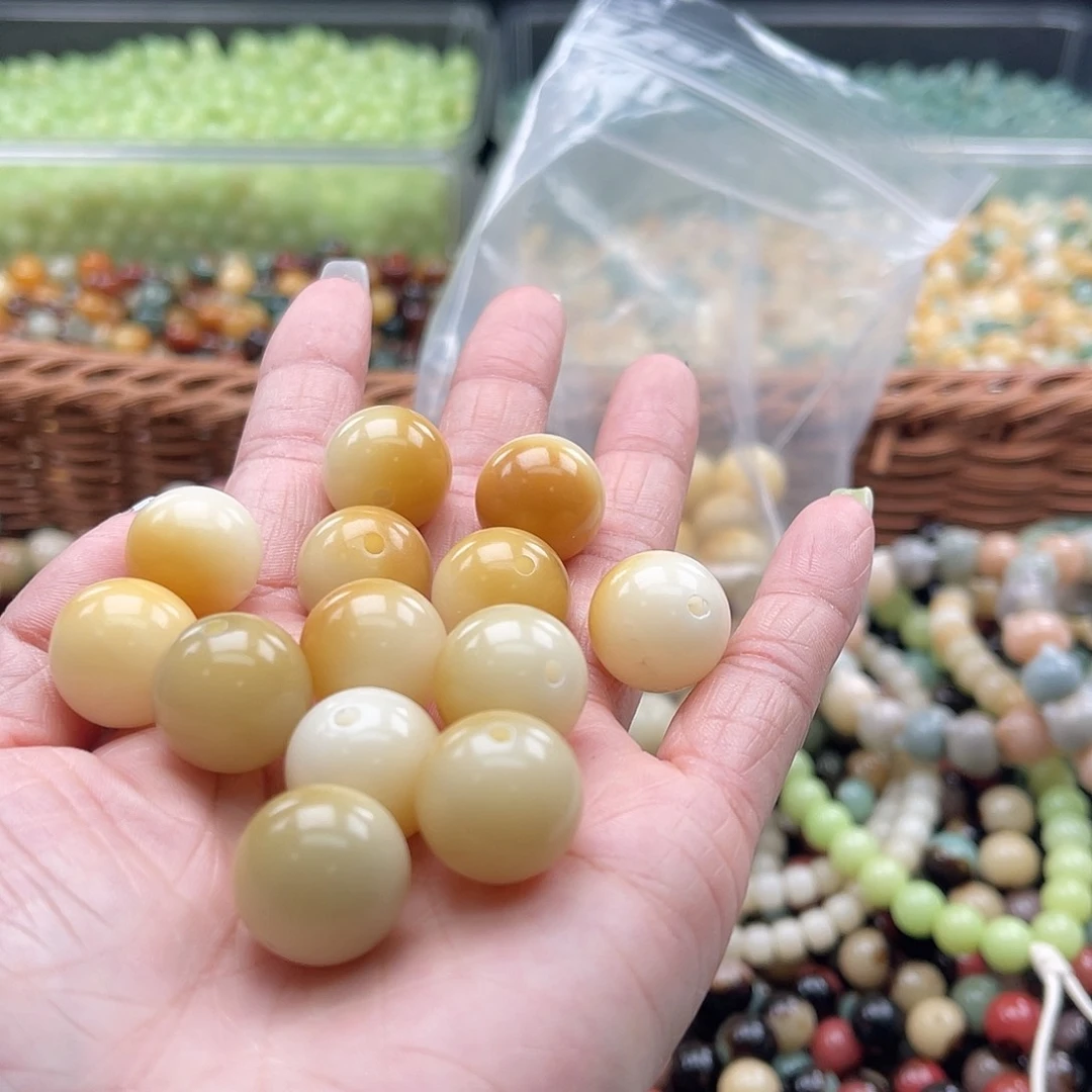白玉菩提吊坠B16mm/14颗微瑕