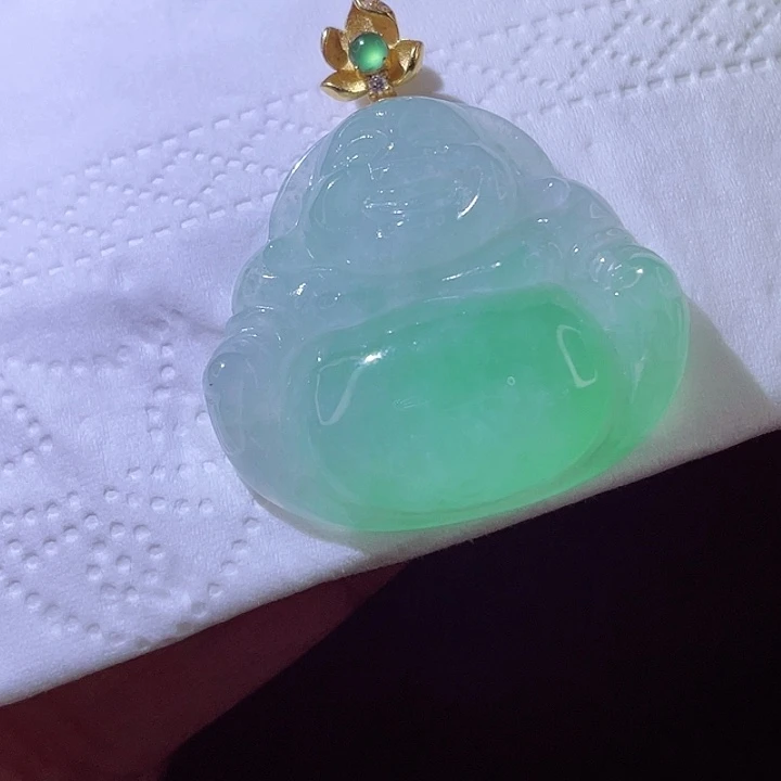 颈饰18K金镶嵌翡翠翡翠