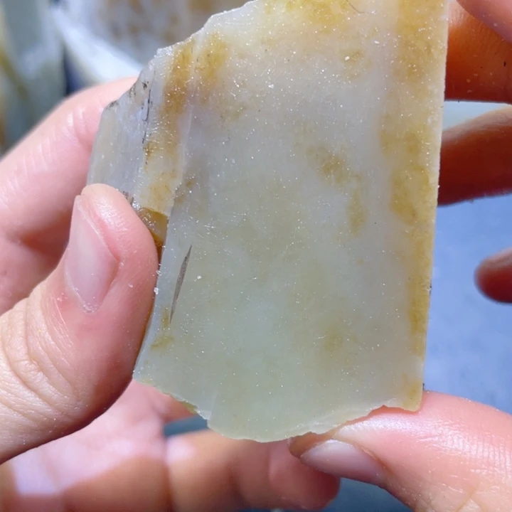 和田玉未镶嵌珠宝半成品