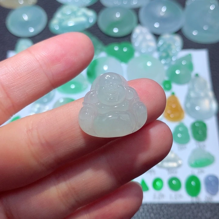 翡翠未镶嵌颈饰天然翡翠佛公