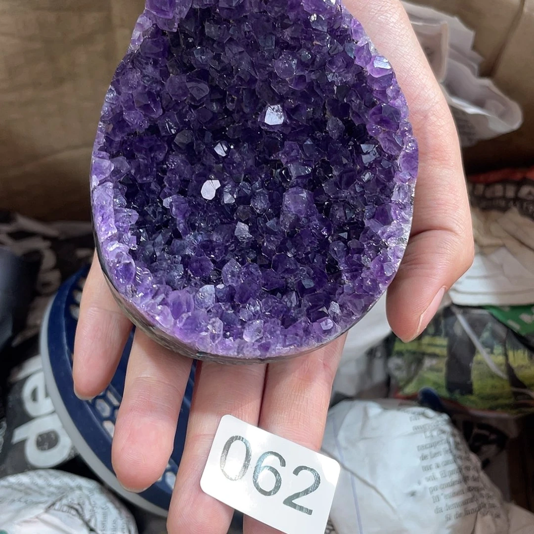 未镶嵌珠宝半成品水晶
