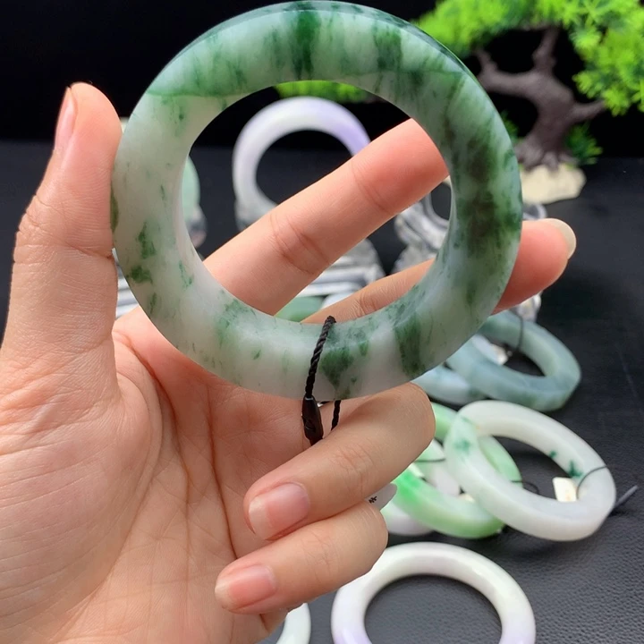 定制翡翠翡翠手镯未镶嵌