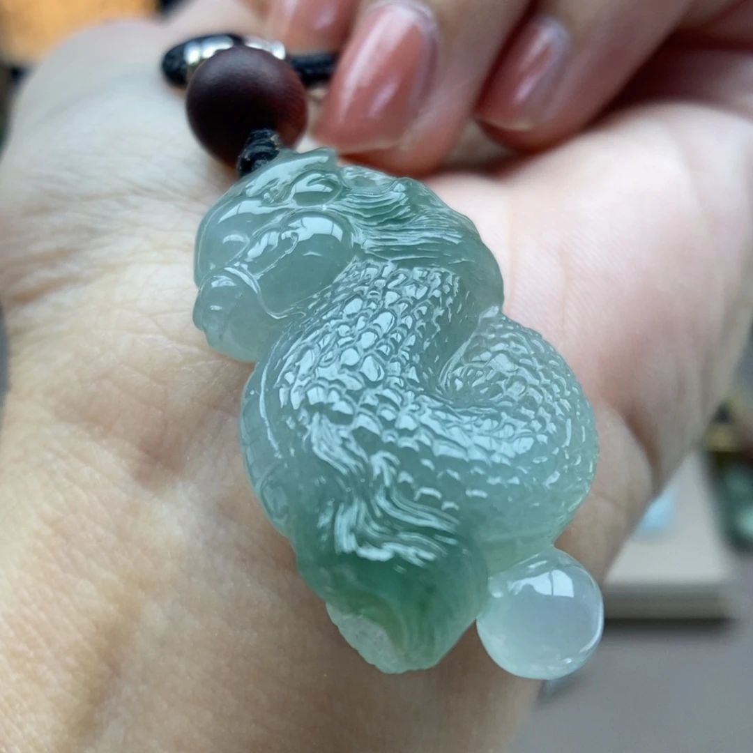 翡翠未镶嵌颈饰吊坠72