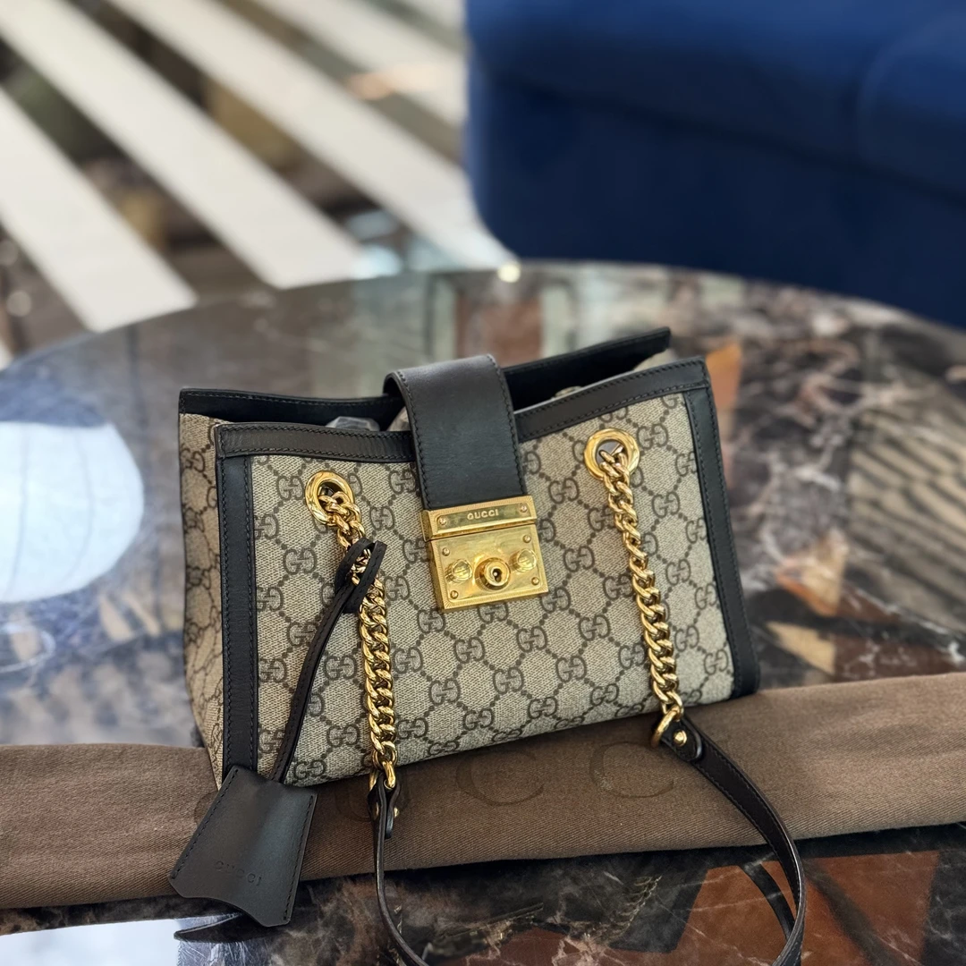 95新 GUCCI/古驰 老花黑边小号Padlock链条单肩包