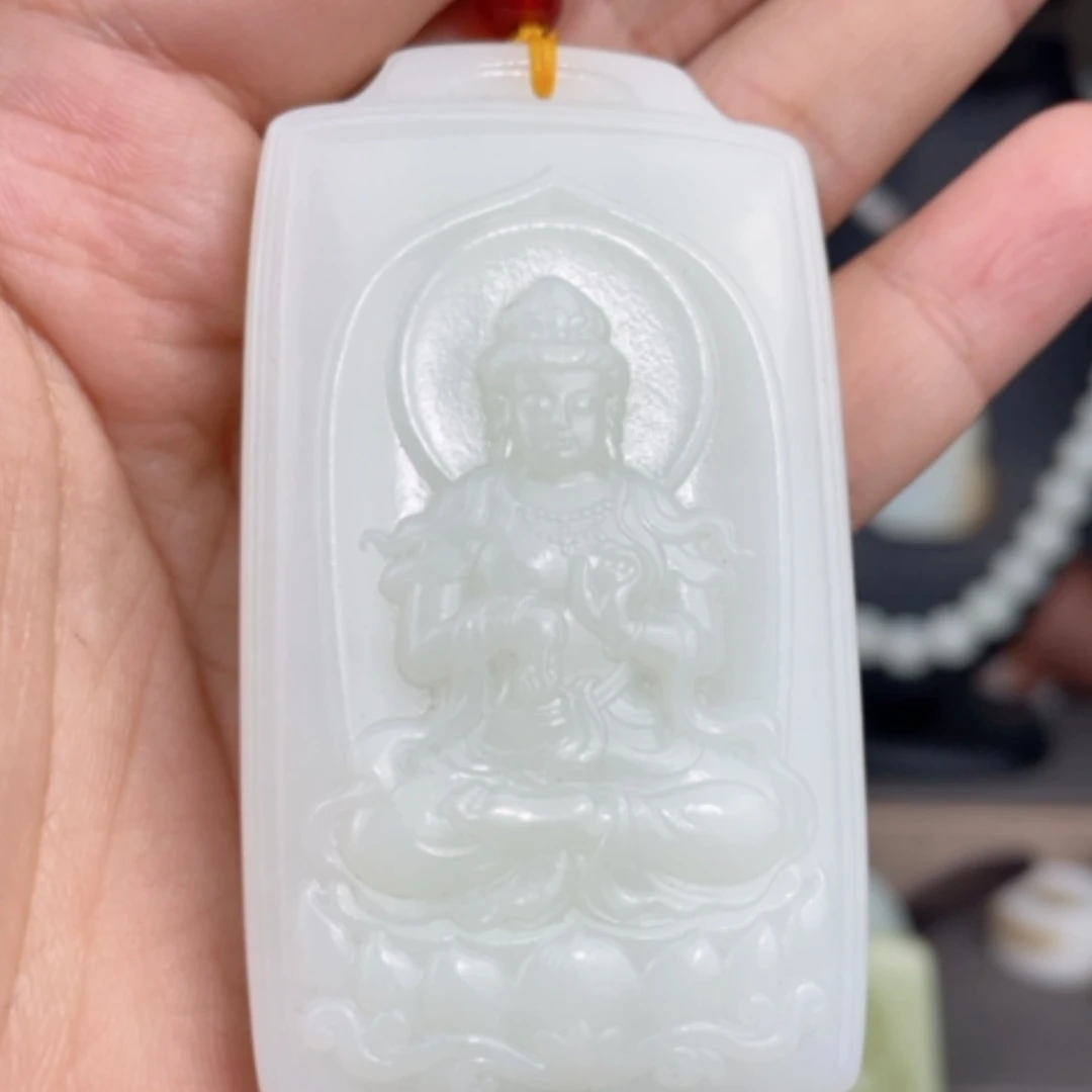 【闪购商品】颈饰未镶嵌和田玉