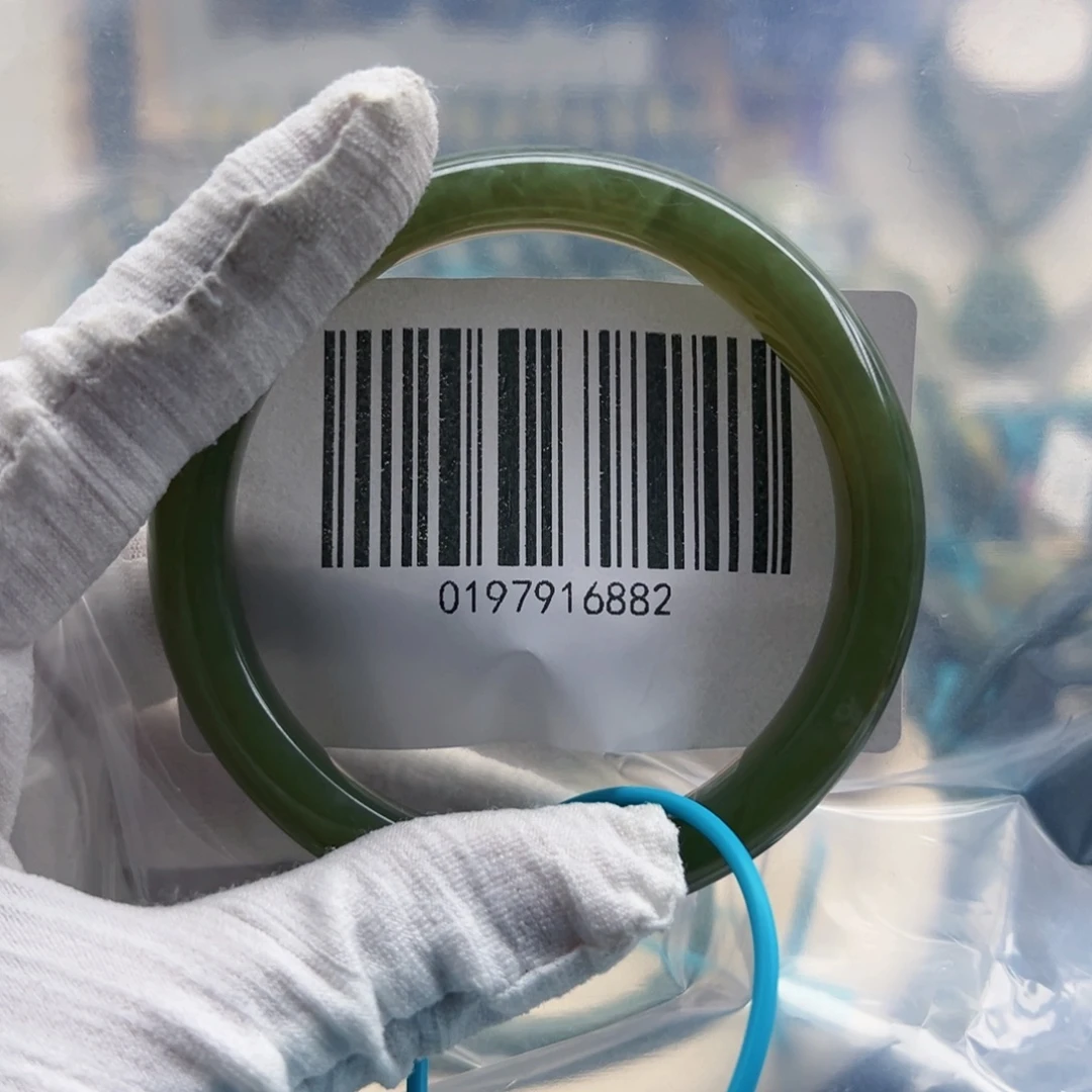 和田玉未镶嵌手镯包容6263