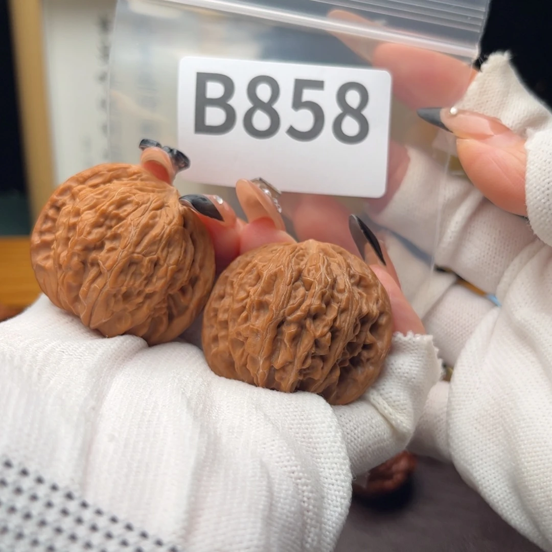 把件文玩核桃40歪磨盘b858