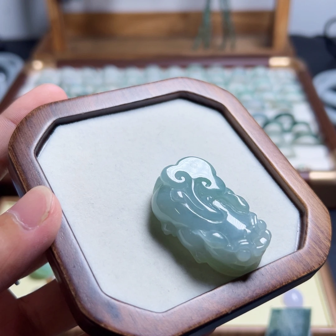 颈饰未镶嵌翡翠翡翠皮丘