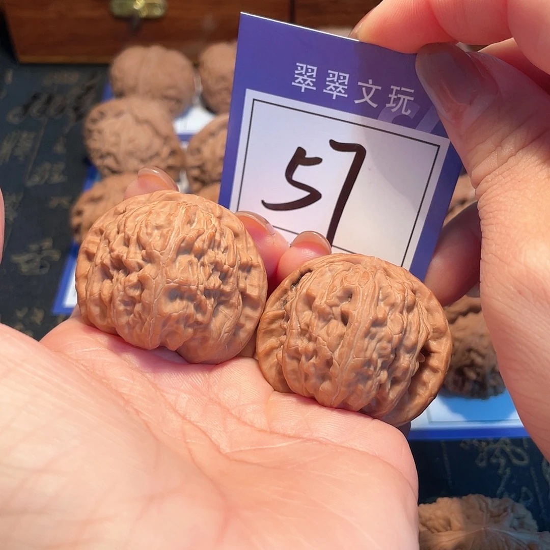 把件桃核57号全品白狮子4.0