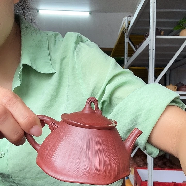 茶壶紫砂荷叶壶160cc