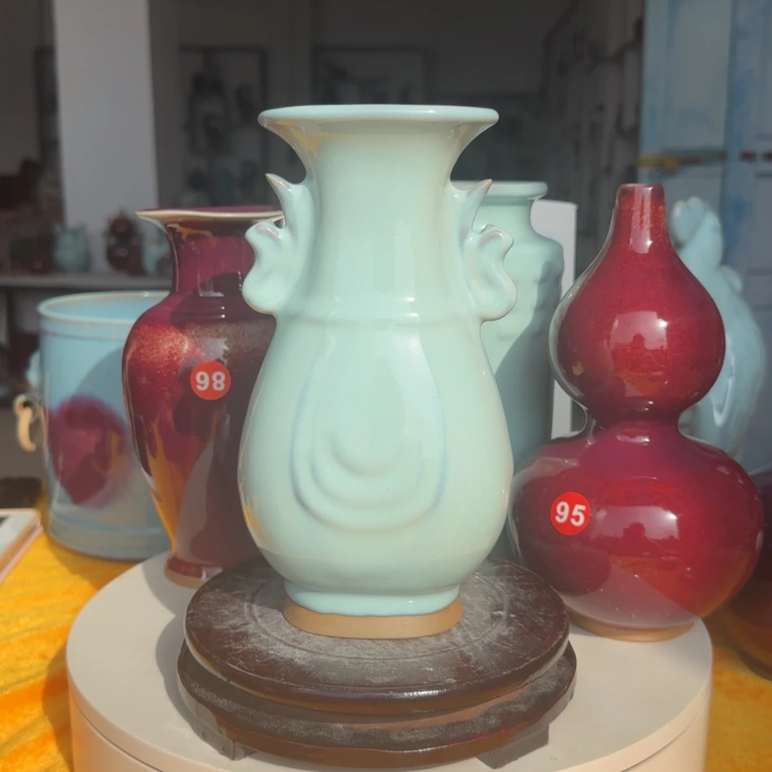 摆件郑家钧瓷摆件