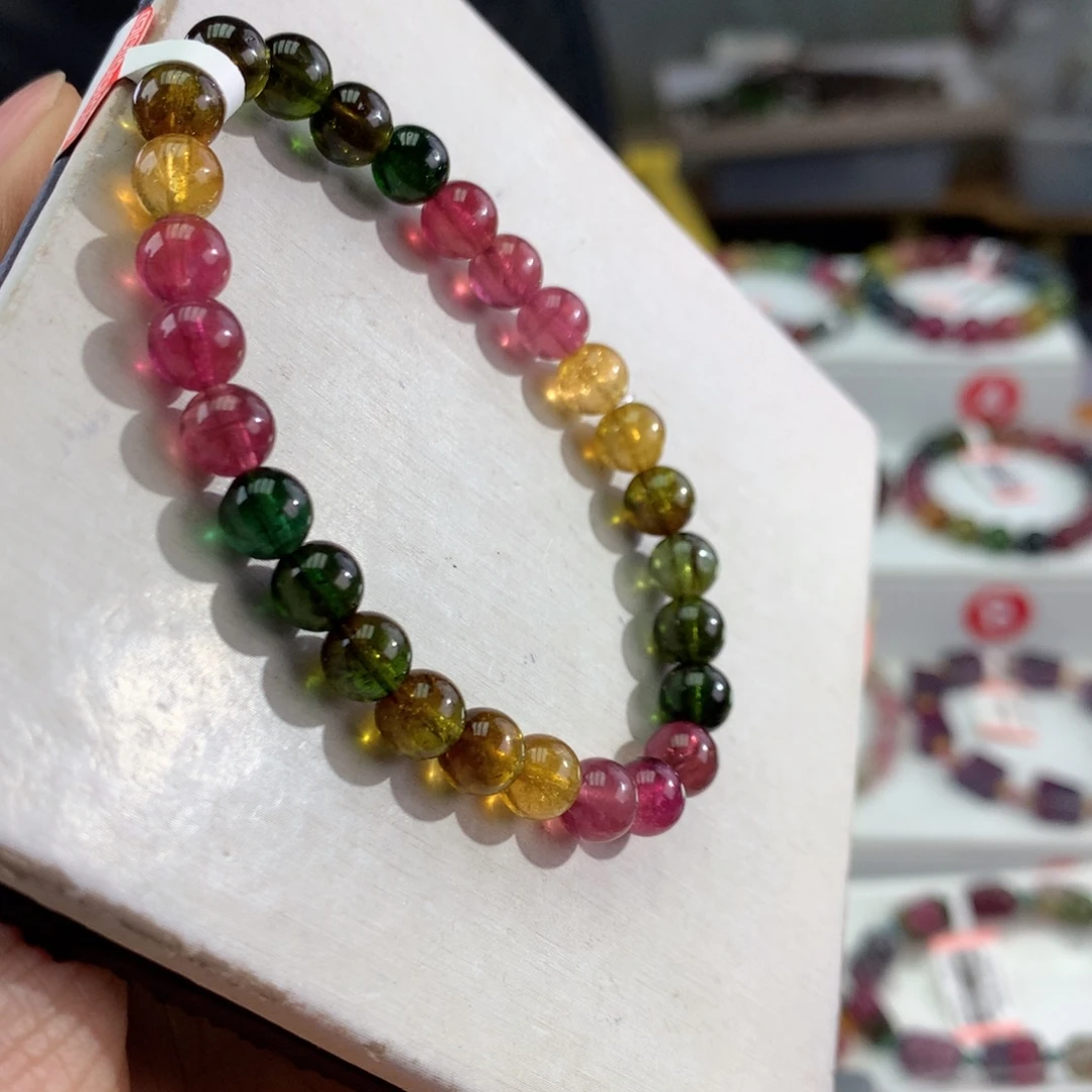 碧玺手链未镶嵌    6.8mm。