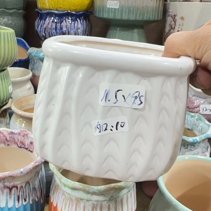 凑9块包邮，有孔花盆