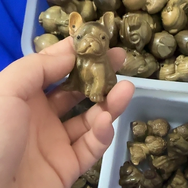 阿根廷手把件狗狗