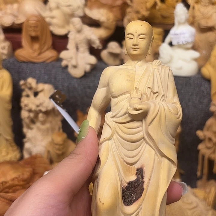 黄杨木黄杨木瑕疵地藏