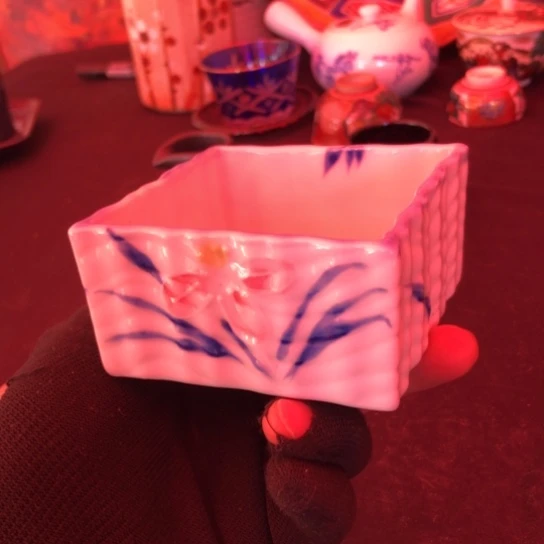 夏***喵默认微瑕。完美者慎拍。