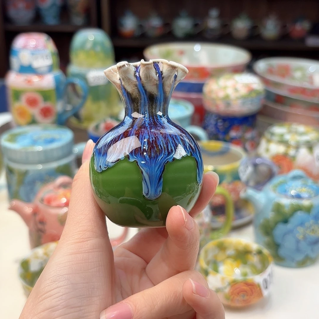 瓷片兔兔的小可爱太可爱