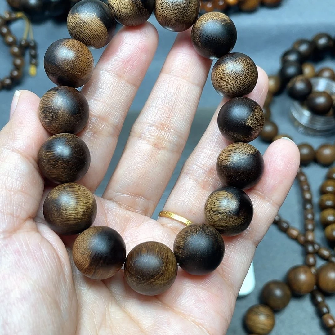 沉香手串白棋瘤疤1.4