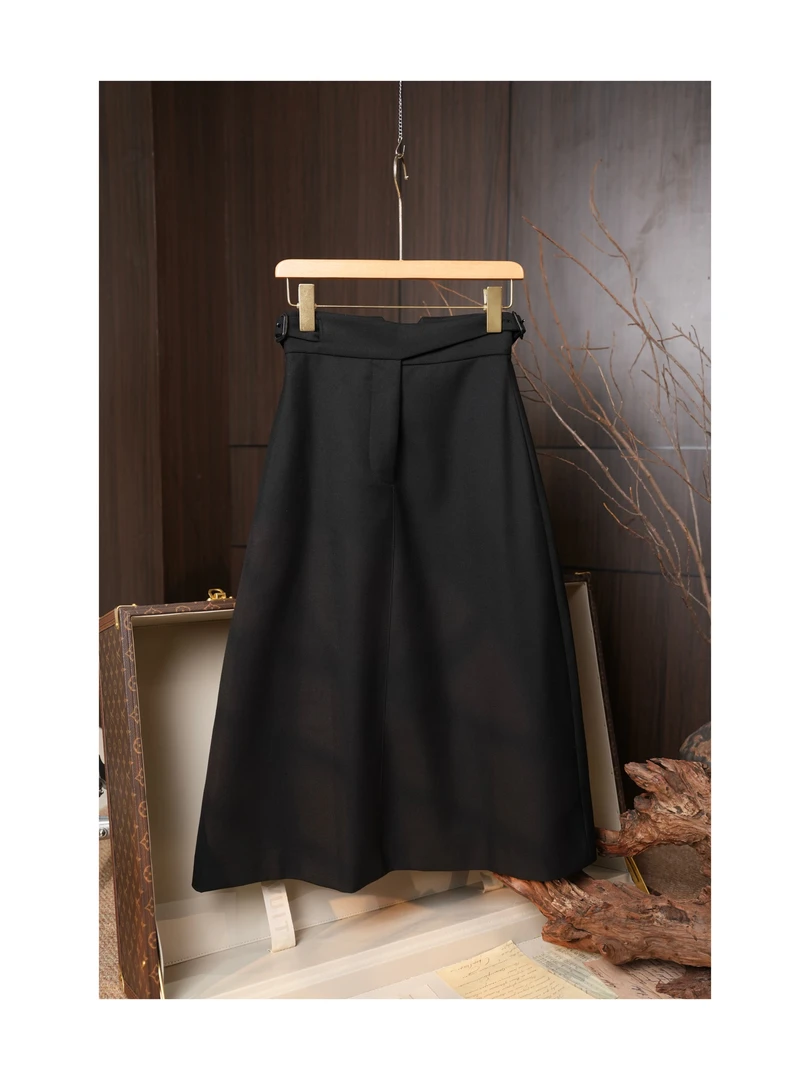 喵喵家  【蝴蝶裙】 早秋百搭简约显瘦黑色女士休闲气质A字半身裙