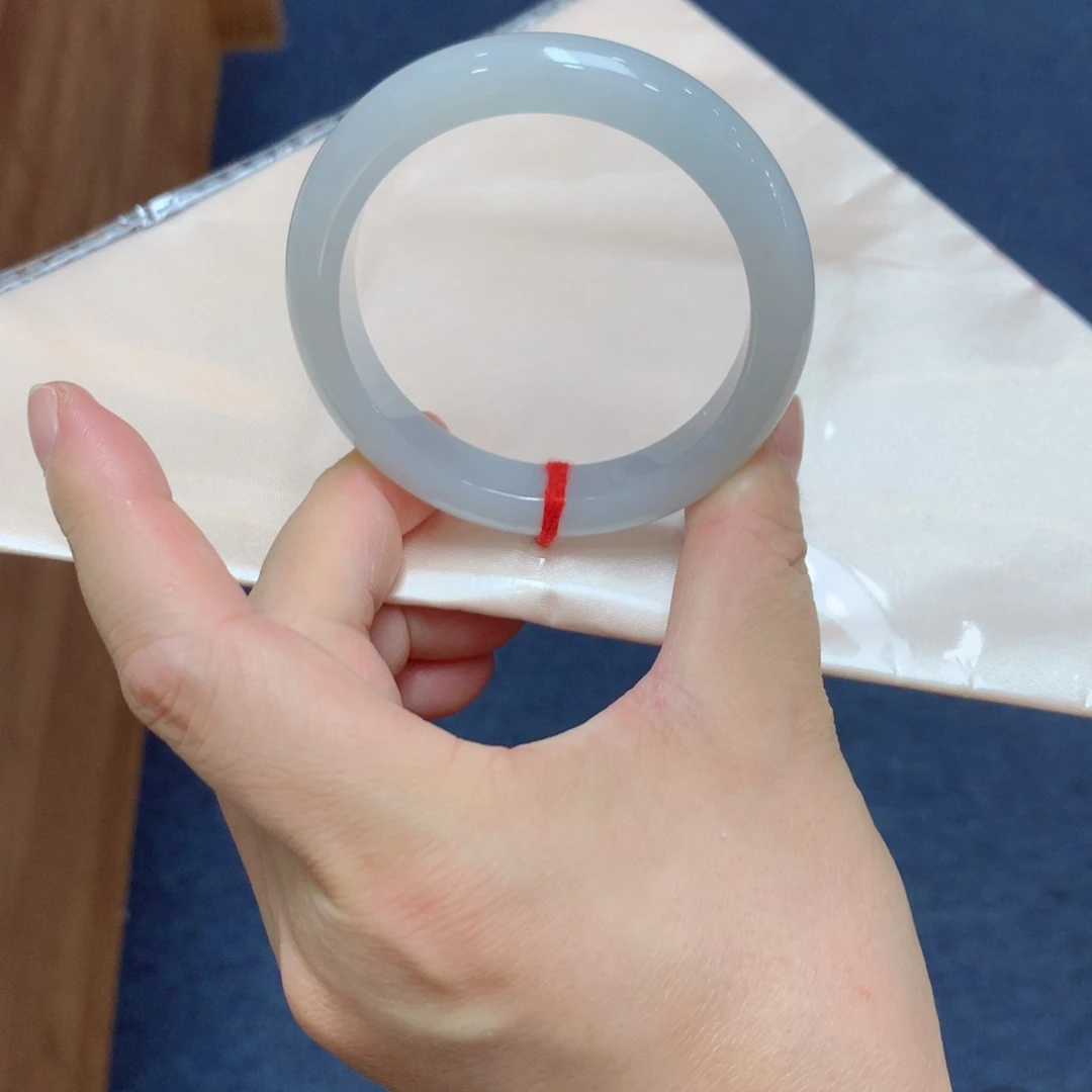 翡翠手镯未镶嵌买断