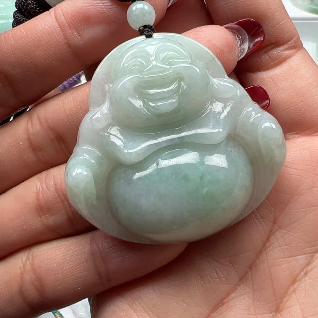 翡翠颈饰未镶嵌45.5×48.9×13