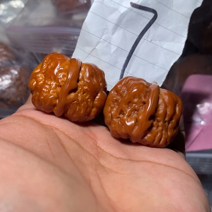 把件桃核蛤蟆头手捻