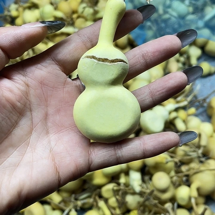 沛***然大叶紫檀（黑酸枝木类）