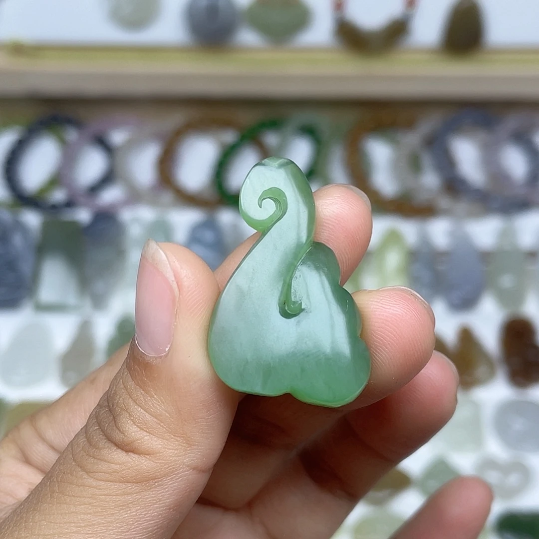 和田玉（碧玉）未镶嵌颈饰