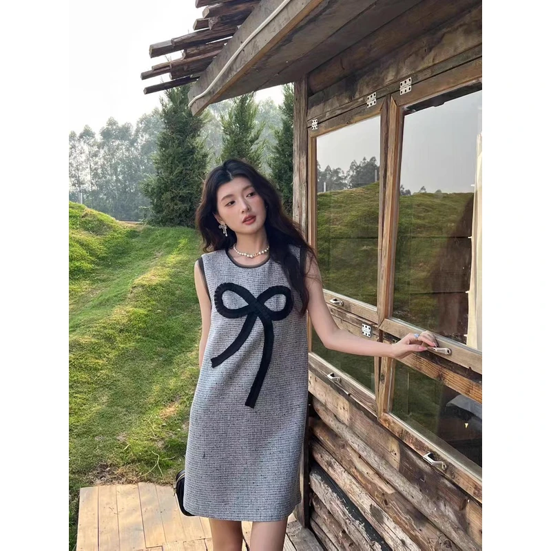 【南油买手一哥】千金风蝴蝶结撞色小香风无袖连衣裙夏季新款宽松