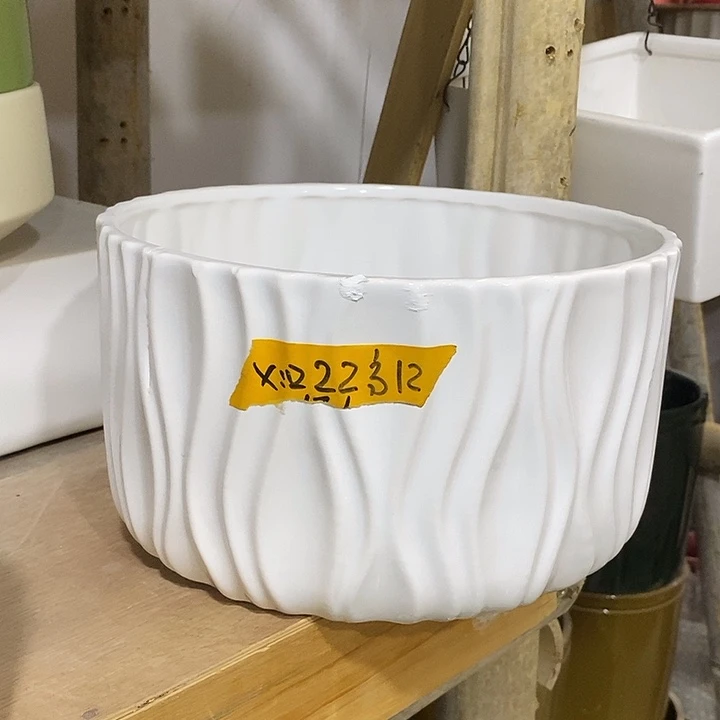 陶盆有孔 瑕疵针孔漏釉介意勿拍外高 12外口22