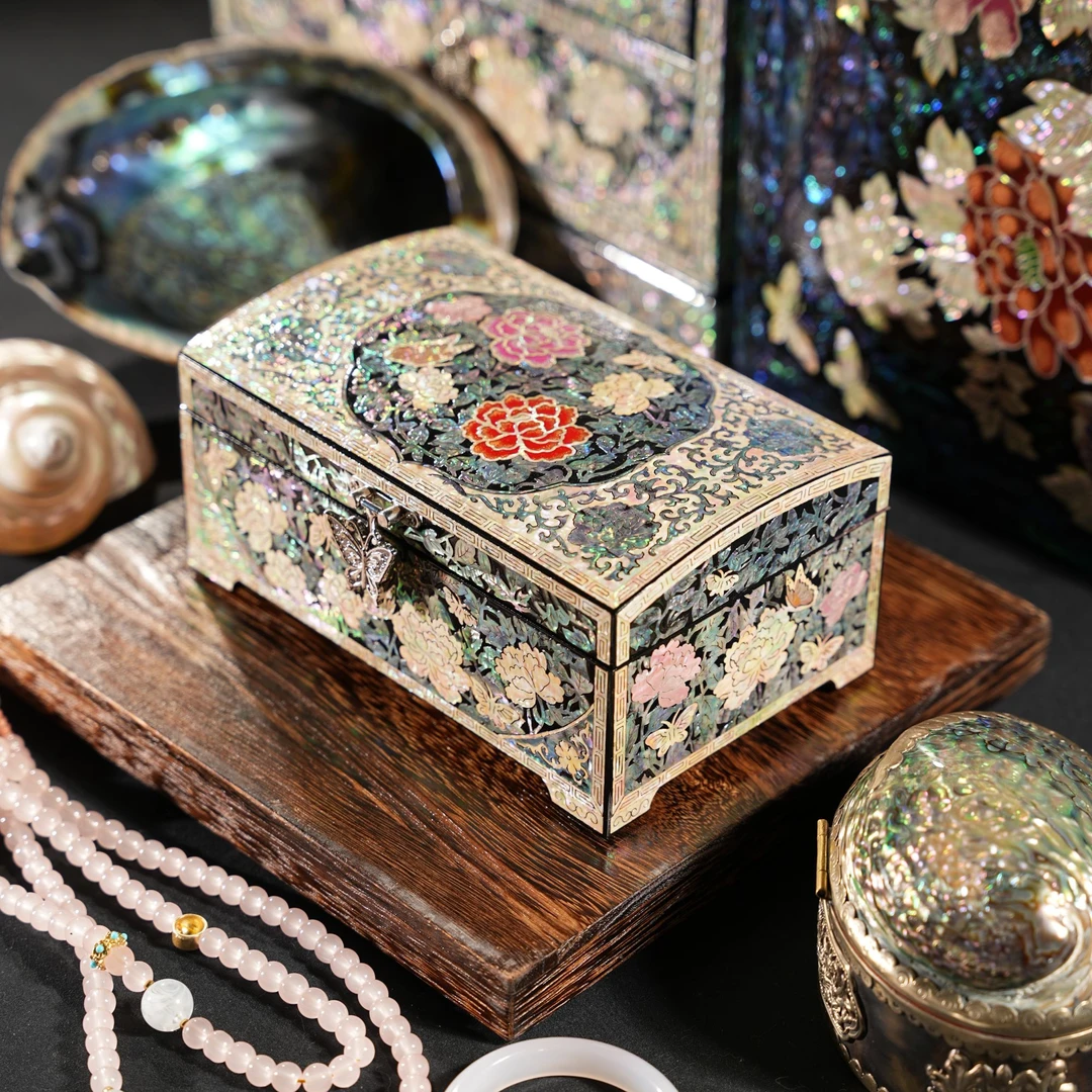 浅色蝶戏牡丹螺钿漆器首饰盒高档新婚陪嫁礼品收纳（两款）