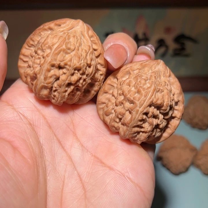 吊坠文玩核桃三角白