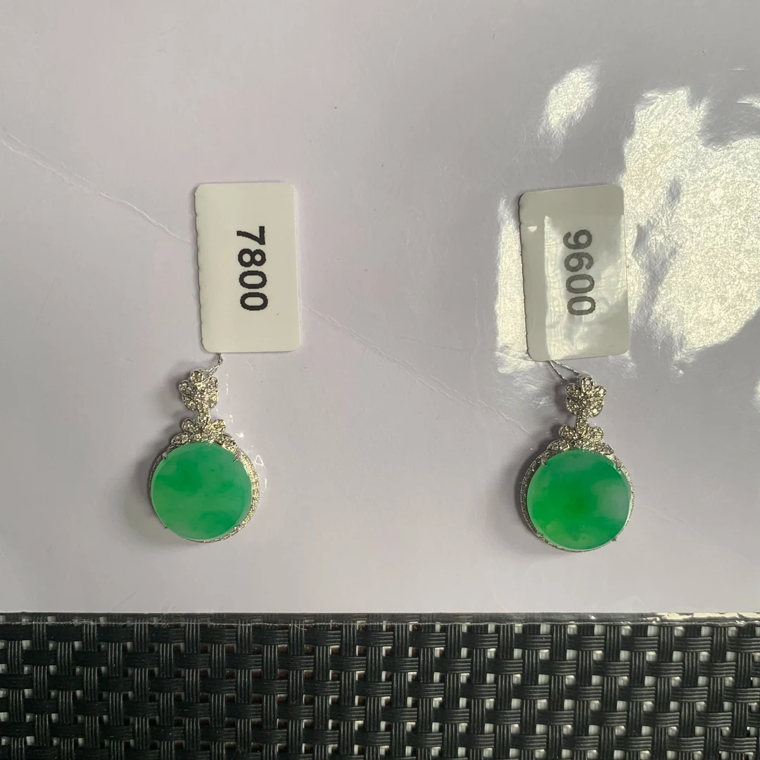 翡翠A货18K金镶嵌圆无事牌多样性发货，发一件443