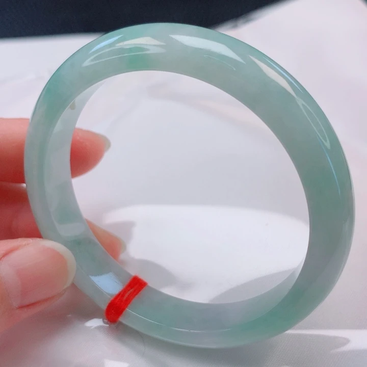 兜***米翡翠手镯未镶嵌56圈口