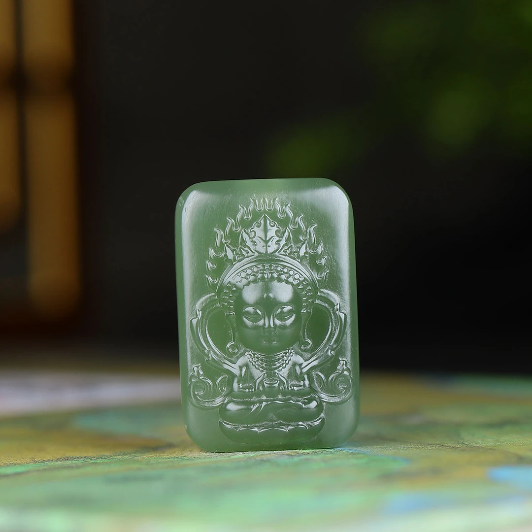 111330和田玉湖水绿度母玉牌