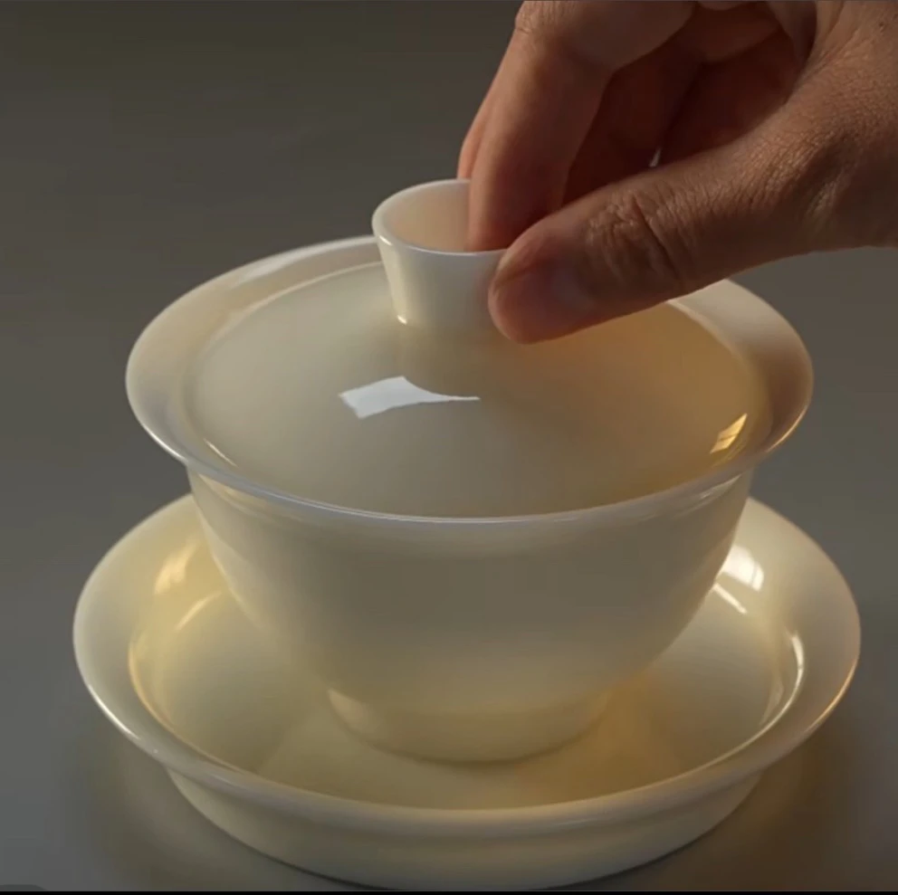 微瑕高端陶瓷上釉冰种玉瓷三才盖碗150ml家用茶具送礼大容量茶具