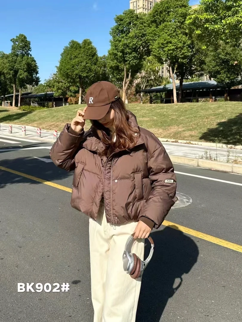 艾妮依菲尚短款立领美拉德羽绒服女冬2024新款时尚宽松面包服外套