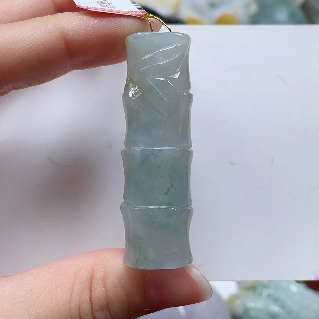 翡翠未镶嵌吊坠(不含链)翡翠