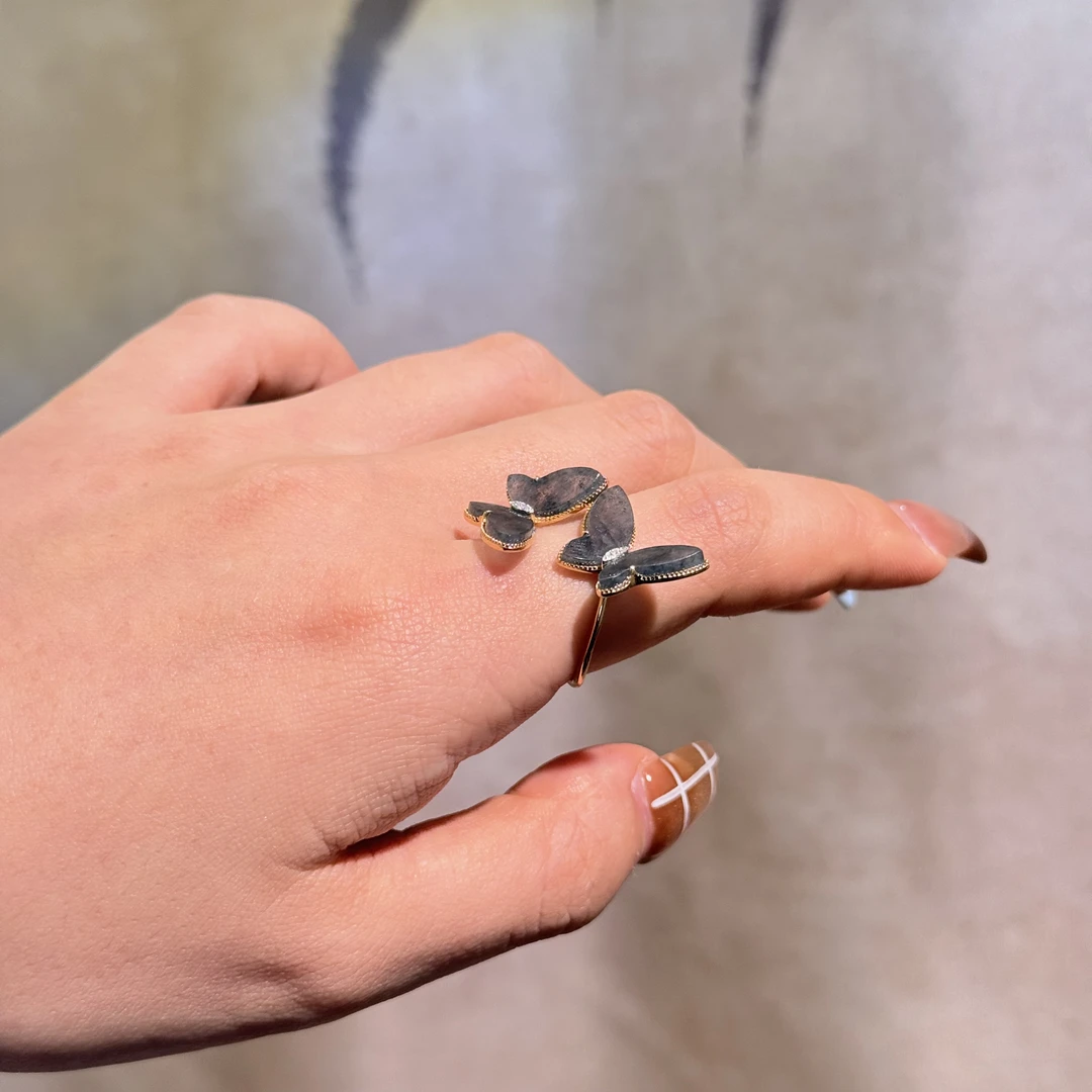 18k金翡翠蝴蝶小众设计款戒指