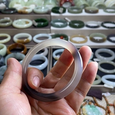 手镯玛瑙/玉髓未镶嵌