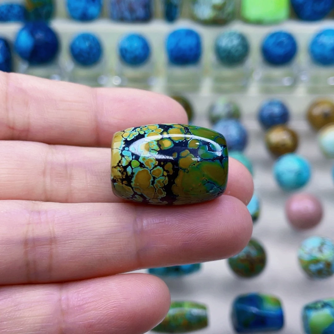 未镶嵌绿松石颈饰