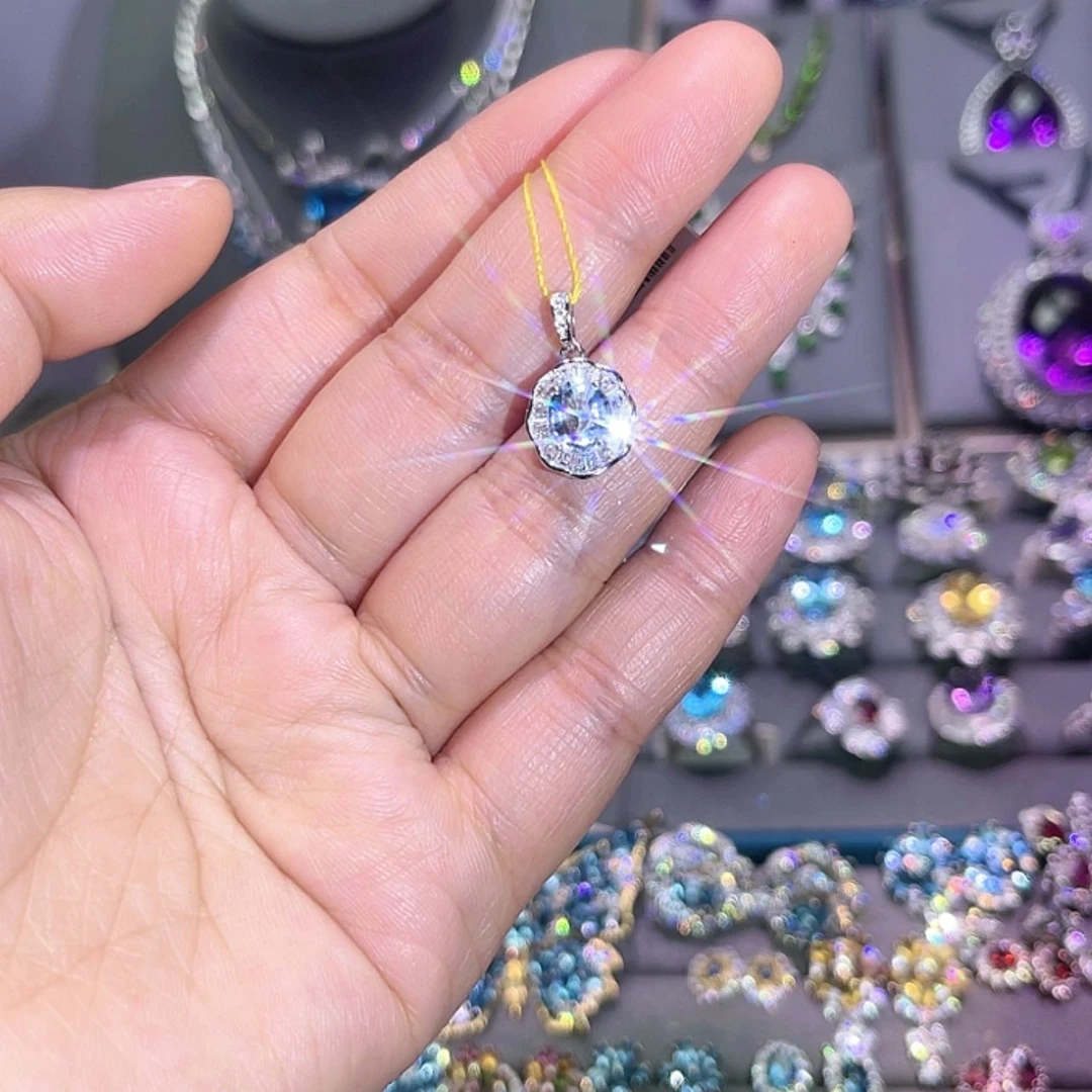 【闪购商品】海蓝宝石吊坠(赠链)银S925镶嵌