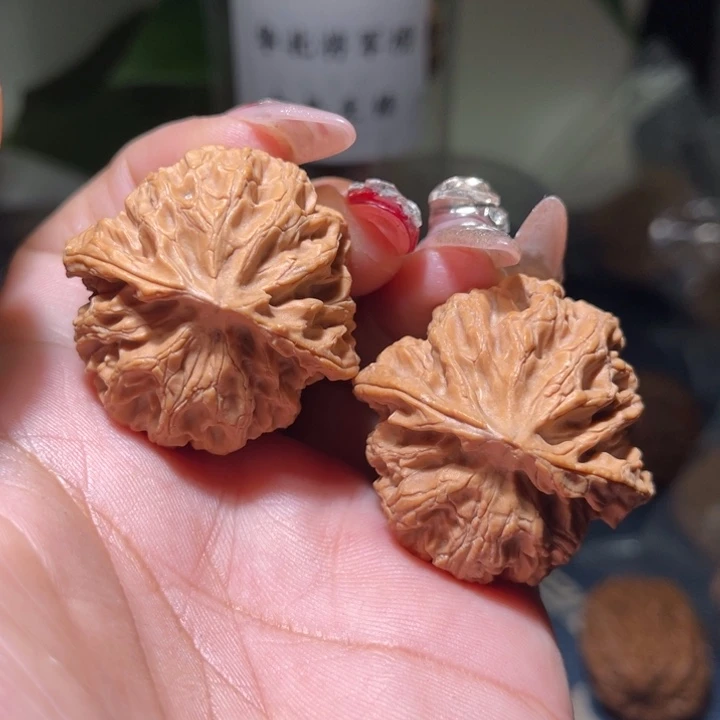 桃核把件              37