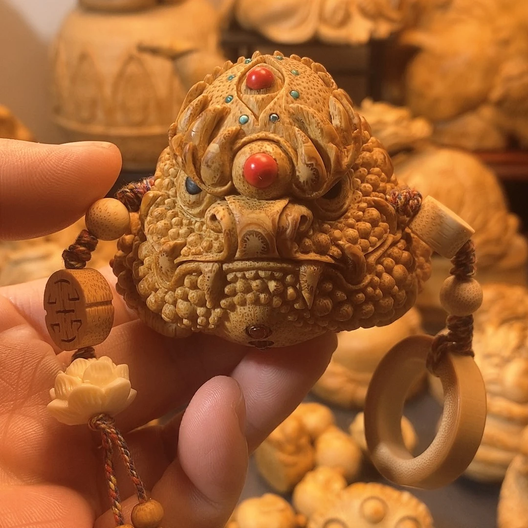 竹竹根雕龙蟾手把件