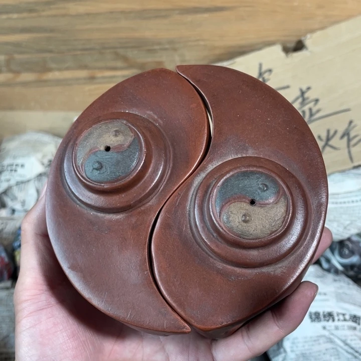 紫砂茶壶老厂紫砂壶一件。