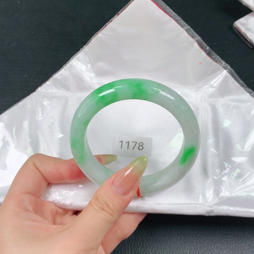 未镶嵌手镯翡翠天然翡翠手镯04