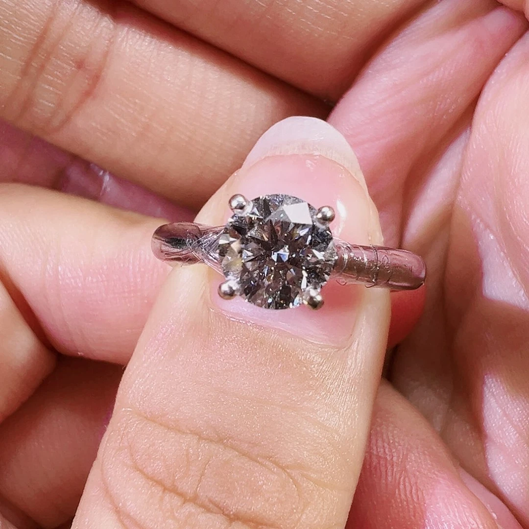 18K金镶嵌实验室培育钻石14圈