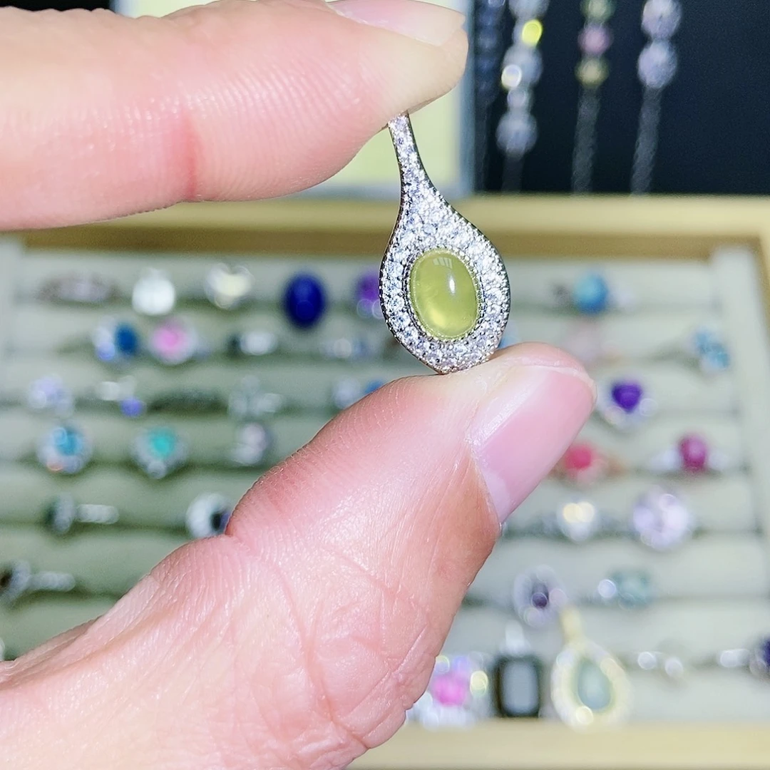 【闪购商品】葡萄石未镶嵌吊坠(不含链)